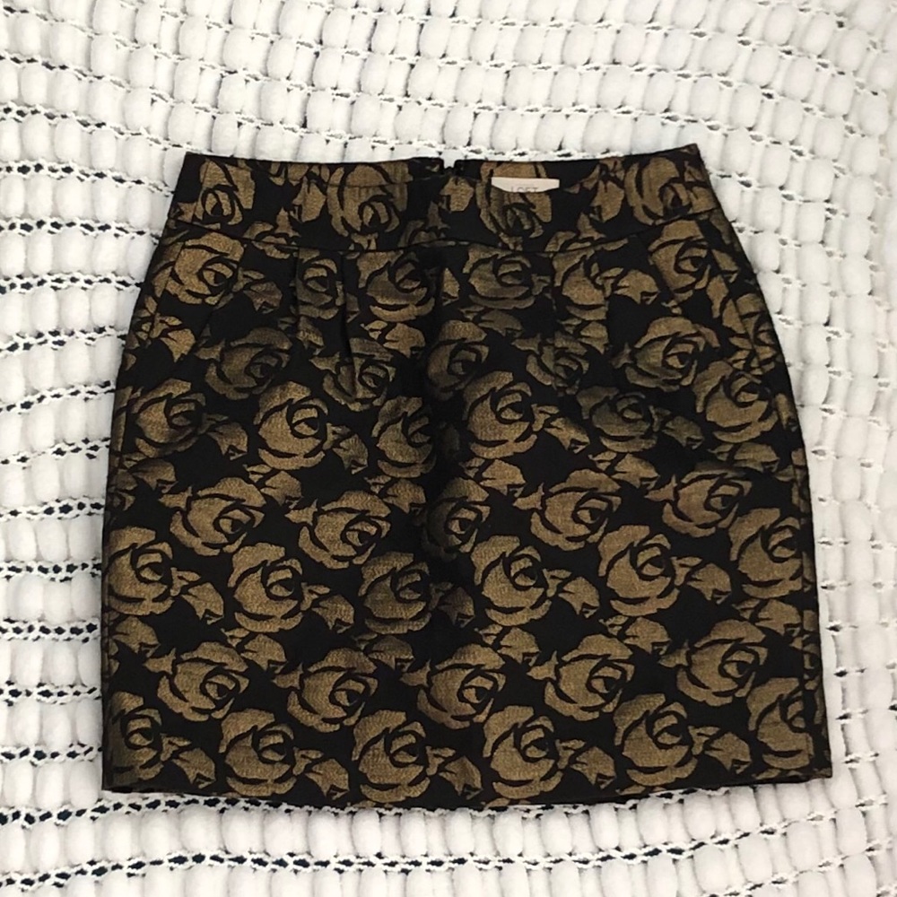 Gold floral mini skirt